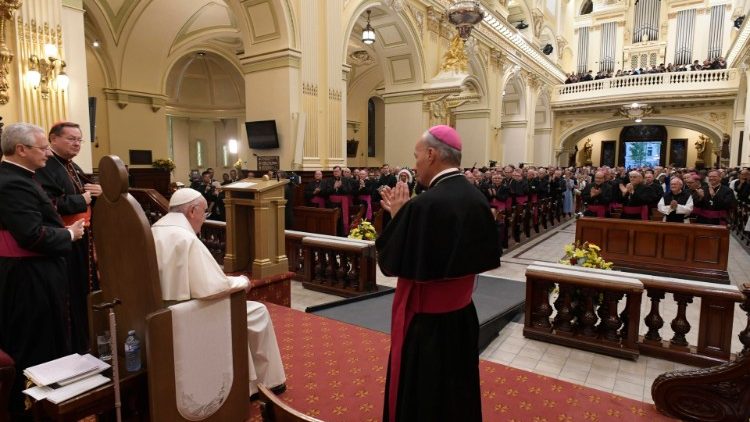 Pope presides at Vespers at the Notre-Dame de Quebec Cathedral-Basilica (ANSA)